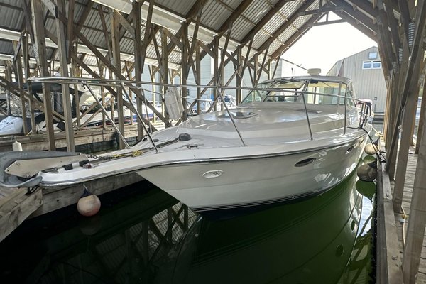 1988 Tiara Yachts 3300 Open