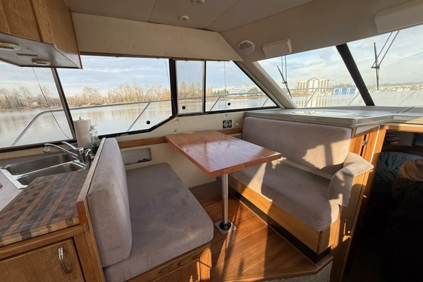 1998 Bayliner 4087