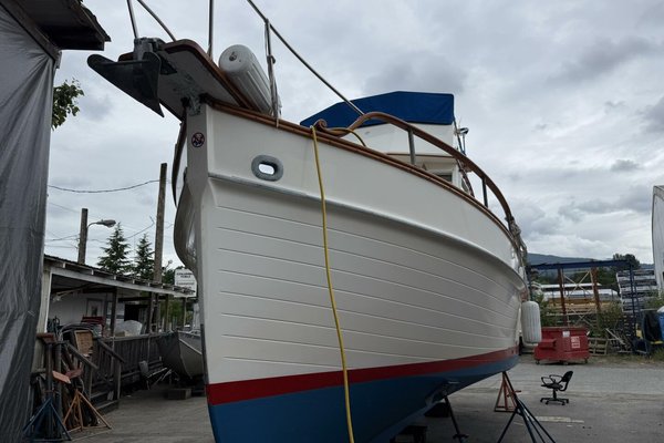 1974 Grand Banks 32