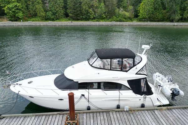 2006 Meridian 411 Sedan Bridge