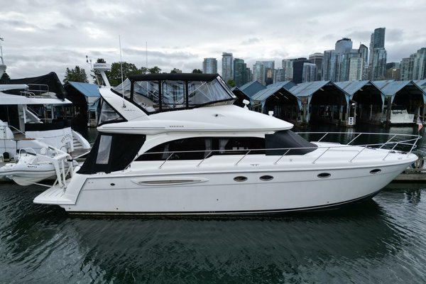 2006 Meridian 411 Sedan Bridge