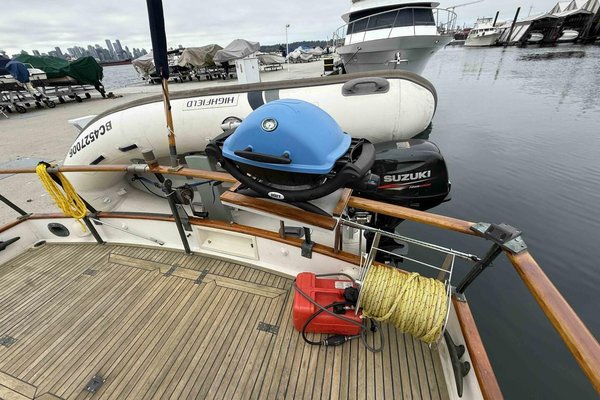 1974 Grand Banks 36 Classic