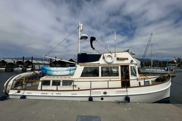 1974 Grand Banks 36 Classic