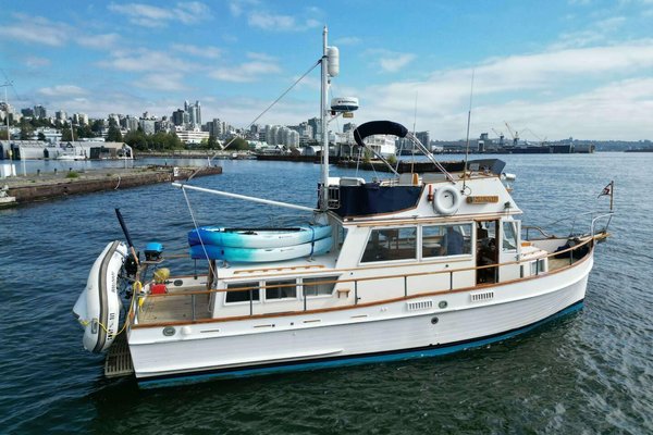 1974 Grand Banks 36 Classic