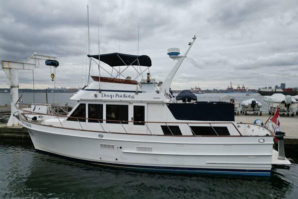1988 Ocean Alexander 40 Tri Cabin