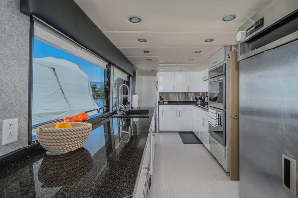 1993 Broward Tri Deck