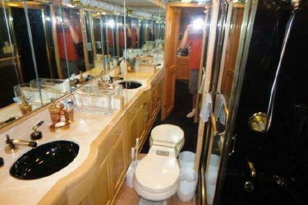 1986 McQueen 