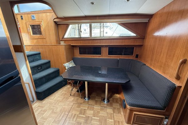 1989 Jefferson 52 Victory Yacht
