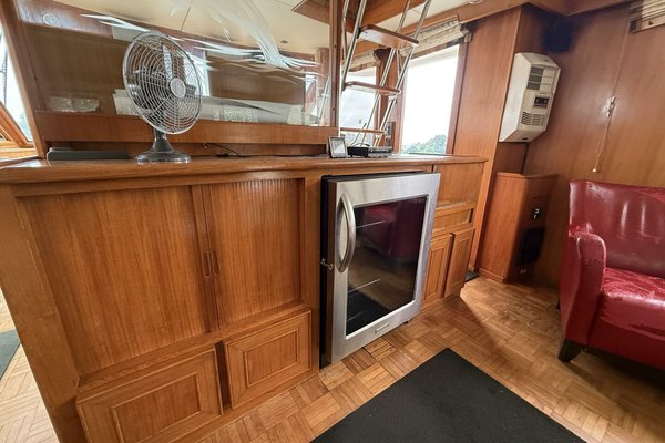 1989 Jefferson 52 Victory Yacht