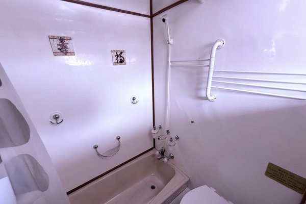 1989 Jefferson 52 Victory Yacht