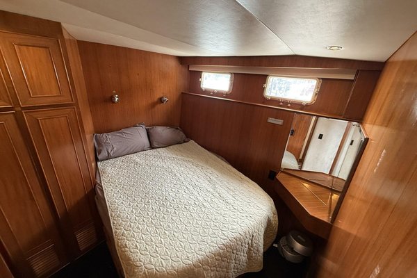 1989 Jefferson 52 Victory Yacht