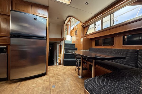 1989 Jefferson 52 Victory Yacht