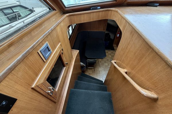 1989 Jefferson 52 Victory Yacht