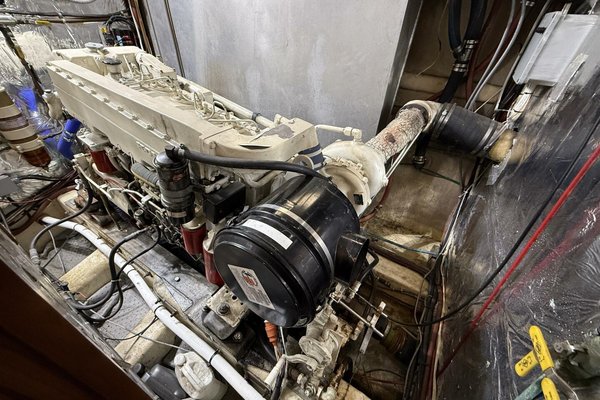 1989 Jefferson 52 Victory Yacht