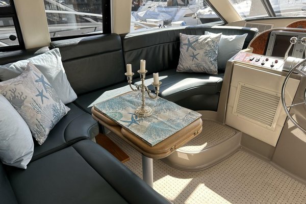 2000 Bayliner 5288