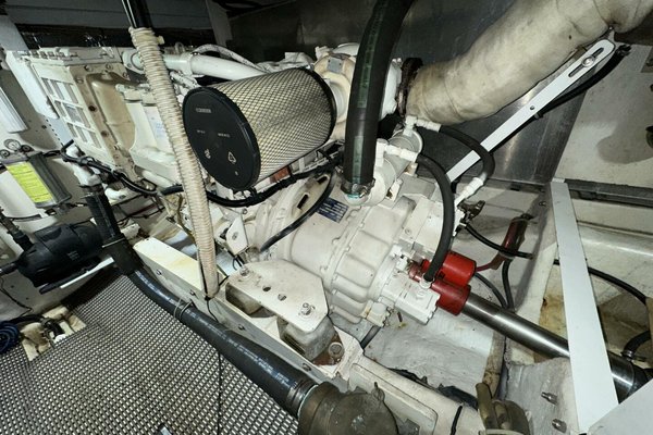 2000 Bayliner 5288