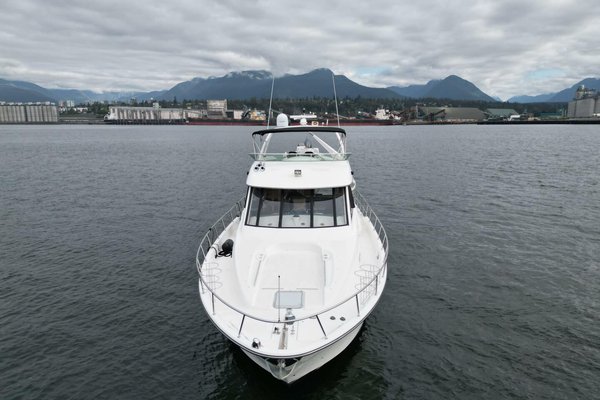 2000 Bayliner 5288