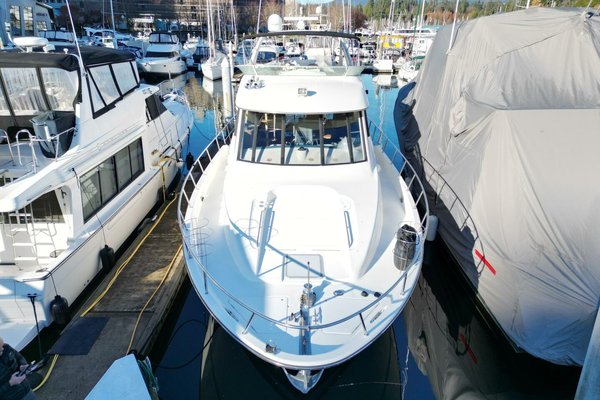 2000 Bayliner 5288
