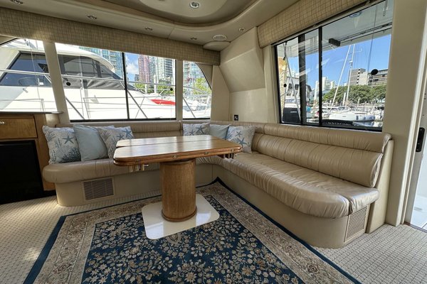 2000 Bayliner 5288