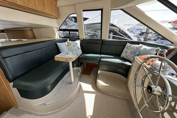 2000 Bayliner 5288