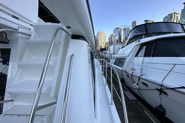 2000 Bayliner 5288