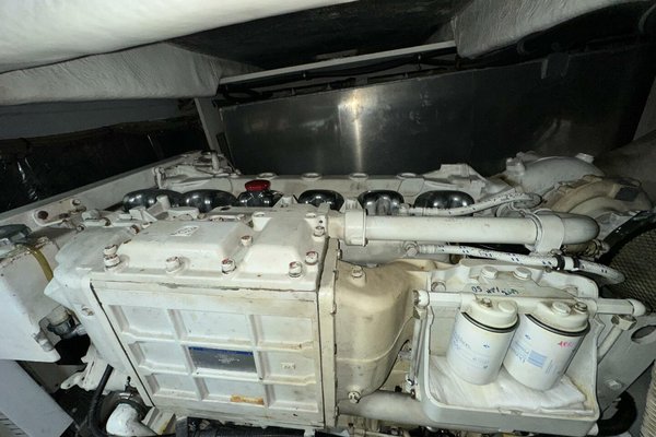 2000 Bayliner 5288