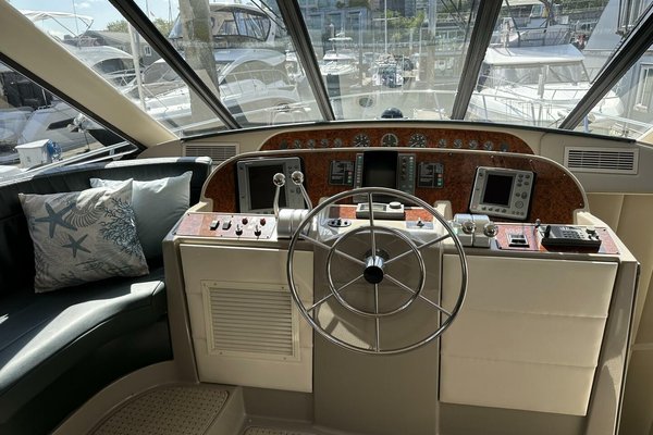 2000 Bayliner 5288