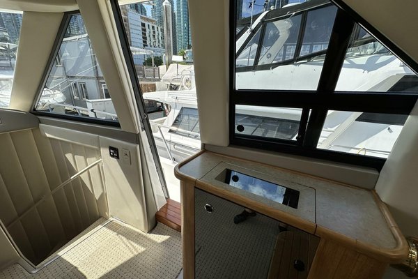 2000 Bayliner 5288