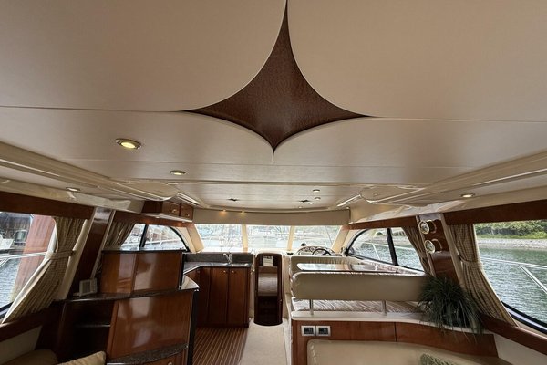 2006 Meridian 411 Sedan Bridge