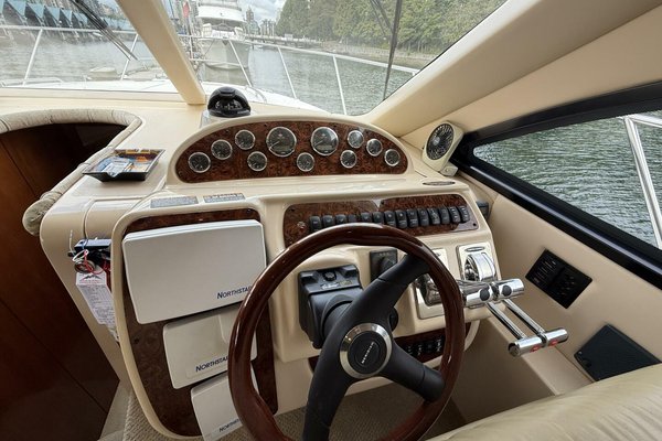 2006 Meridian 411 Sedan Bridge