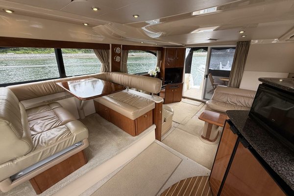 2006 Meridian 411 Sedan Bridge