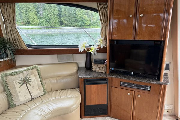 2006 Meridian 411 Sedan Bridge