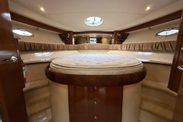 2006 Meridian 411 Sedan Bridge