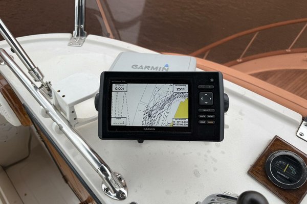 1988 Ocean Alexander 40 Tri Cabin