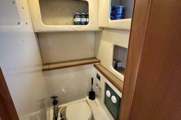 1998 Bayliner 4087