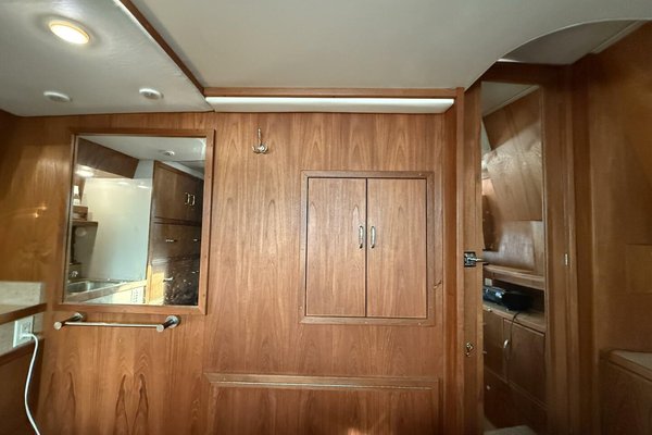 1998 Bayliner 4087