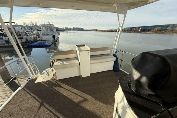 1998 Bayliner 4087