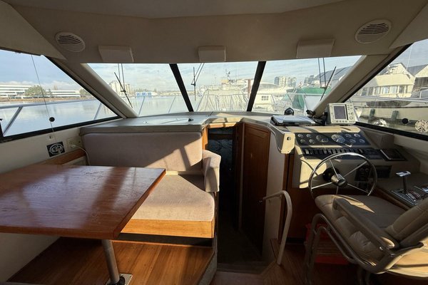 1998 Bayliner 4087
