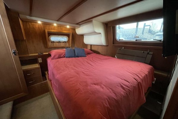 1998 Bayliner 4087