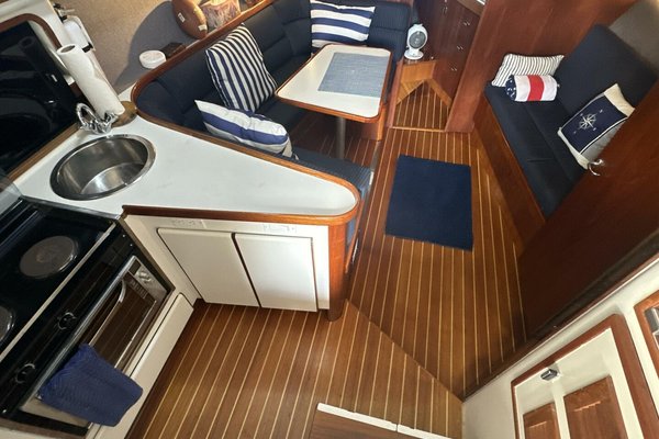 1988 Tiara Yachts 3300 Open