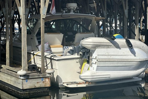 1988 Tiara Yachts 3300 Open