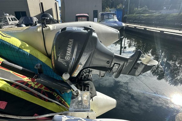1988 Tiara Yachts 3300 Open