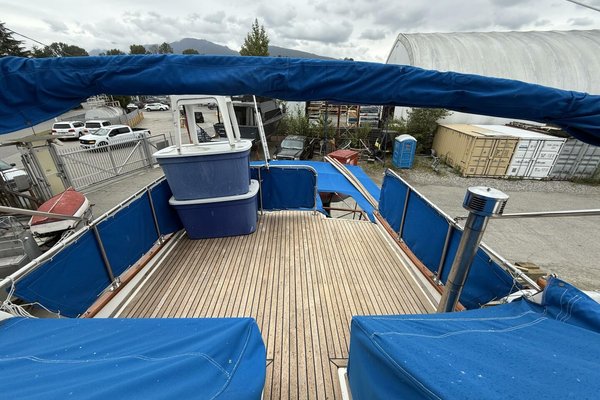 1974 Grand Banks 32