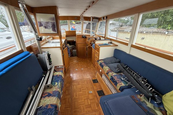 1974 Grand Banks 32