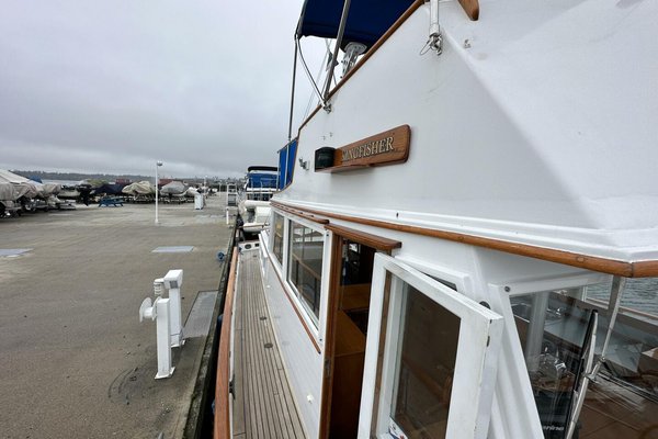 1974 Grand Banks 