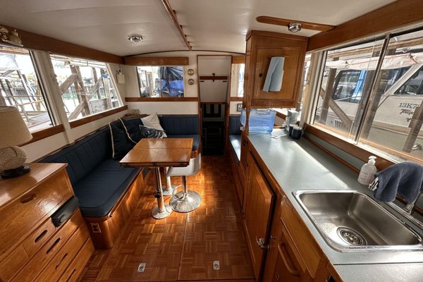 1974 Grand Banks 