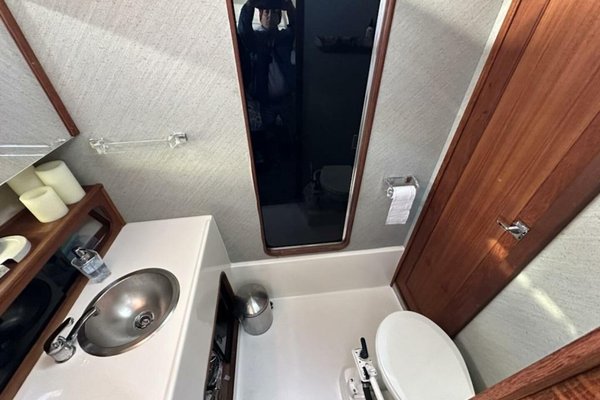1991 Bayliner 3888