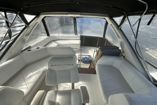 1991 Bayliner 3888
