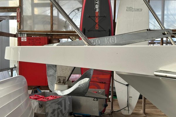1993 West Bay 52