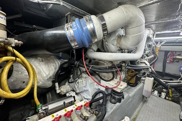 2000 Sea Ray 480 Sedan Bridge